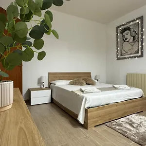 Casa Sole Sofie , Aci Catena Italia