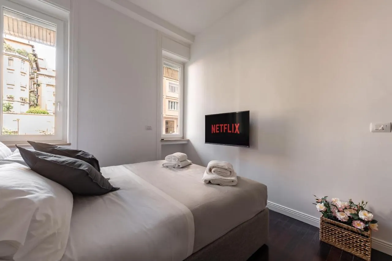 We Home - Bandello House, Corso Magenta Milan Apartment