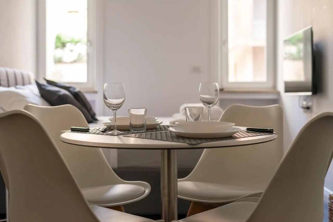 Apartment We Home - Bandello House, Corso Magenta Milan